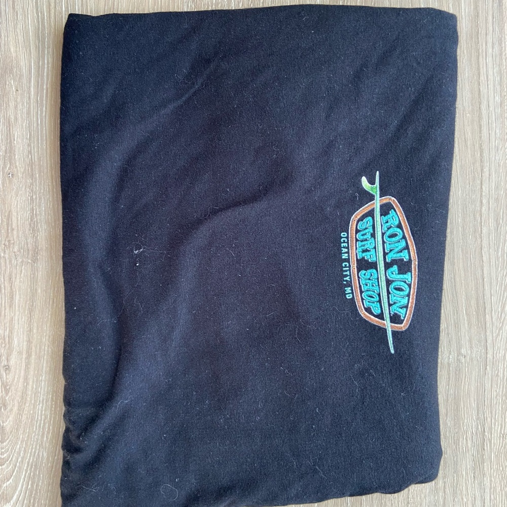 Men’s Ron Jon short sleeve shirt